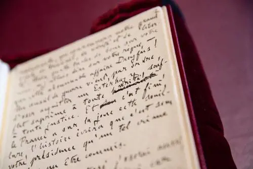 125 anni dal "J'accuse...!". Quel manoscritto che svela chi era Émile Zola