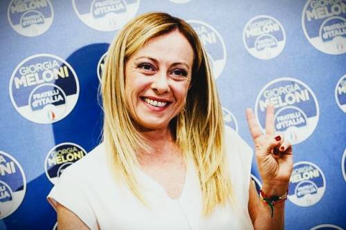 Altro che femministe, arrivano le "Sorelle d'Italia"