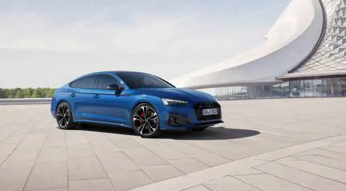 Audi S4 e S5 Black Edition, eleganza aggressiva 