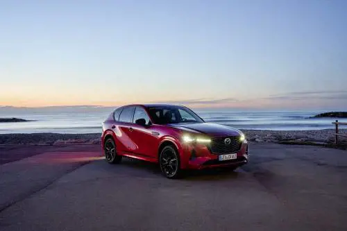 Mazda CX-60, guarda le foto