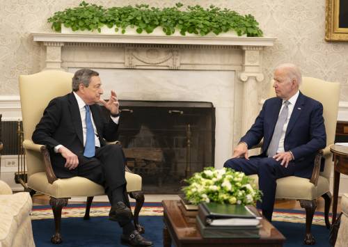 Draghi-Biden, il retroscena: quel triangolo Ue che spinge gli Usa a trattare con Putin
