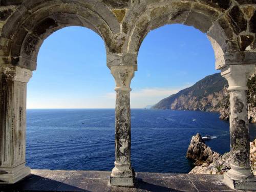 Difendere chi siamo, difendere le nostre coste