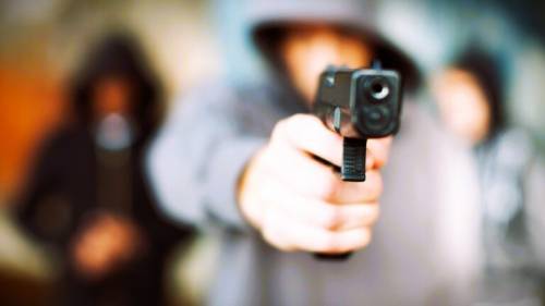 Si difende dai rapinatori: gli danno 12 anni di carcere