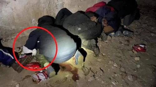 Bucha, ora Capuozzo pubblica le foto: “Nessuno s’è accorto del bracciale bianco?”