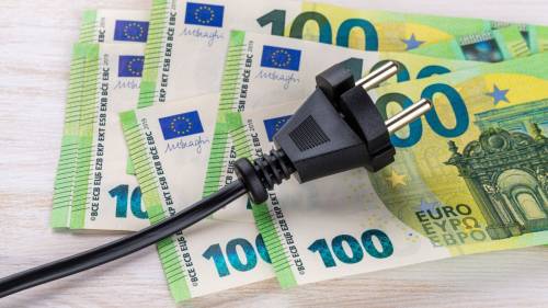Cosa c’è (davvero) dietro gli aumenti dell’elettricità