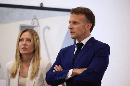 Ritorna l'asse Meloni-Macron. "Indispensabili per l'Occidente"