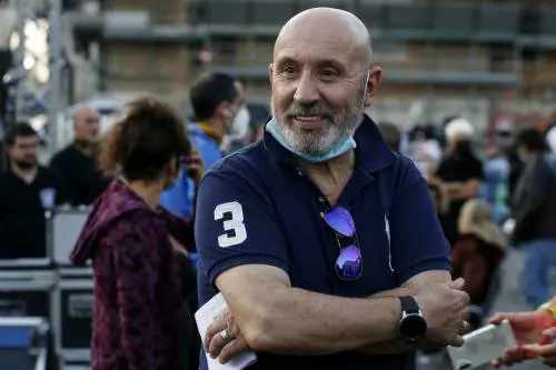 Relazioni sfortunate: il suo agente teatrale nei guai per truffa