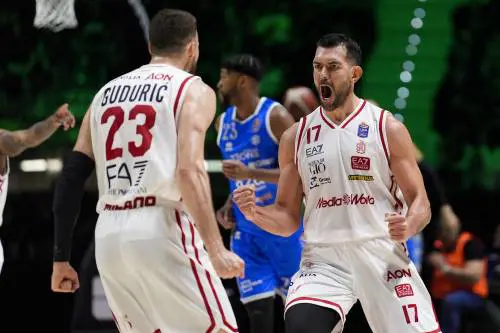 L'Olimpia batte Venezia e si riprende lo scudetto