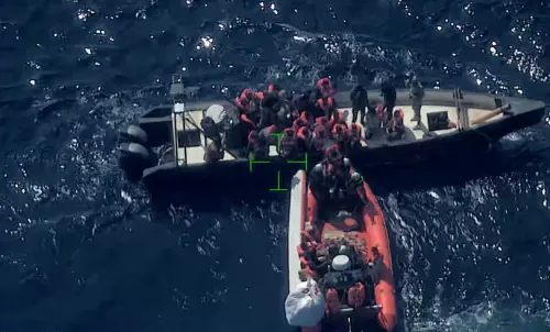 I trafficanti consegnano i migranti a Sea Watch. Indagato il comandante della nave Ong