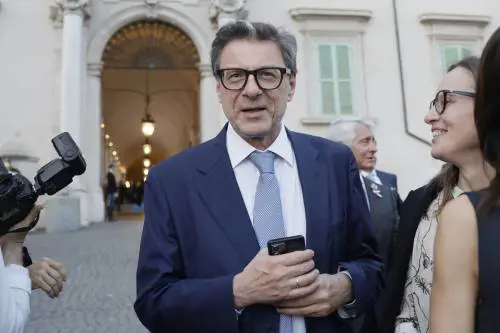 Energia, sì dell'Ue alla flessibilità. Per l'Italia spesa fino a 14 miliardi