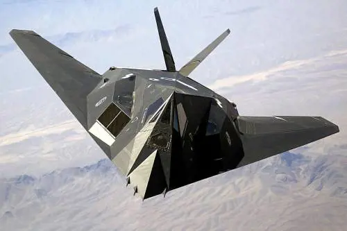 La prima missione di guerra dell'aereo invisibile: quando l'F-117 volò su Panama