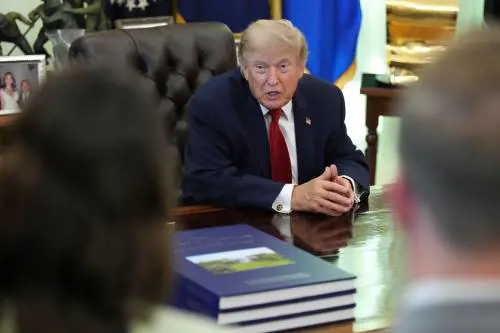 Ius soli, schiaffo a Trump. Lui: "Il Congresso rimedi"