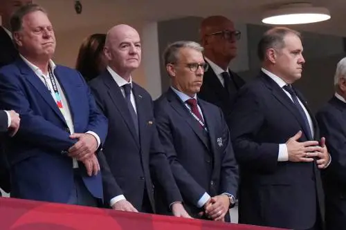 Uefa & Fifa. La finta recita del potere