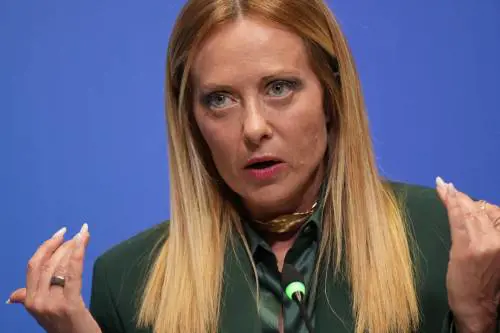 Meloni rivendica l'ok sui migranti. "Ue nella direzione indicata da noi"