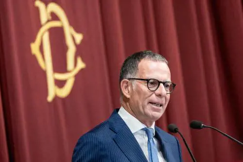 Stipendi su del 3,6%, il lavoro riparte