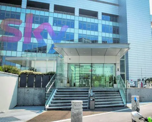 Morto dopo essere stato bloccato a Sky. "I vigilantes hanno agito correttamente"