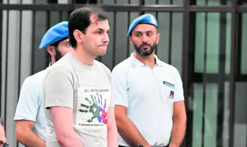 Uccise due escort, la guardia giurata va all'ergastolo