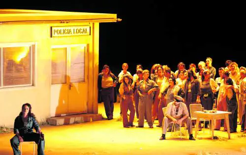 Una Carmen meno esotica che paga per la sua libertà