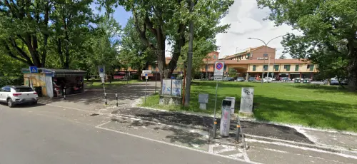 Bologna, 14enni stranieri minacciano e manganellano due 11enni per avere le loro bici: non sono imputabili