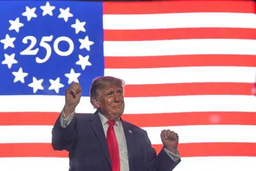 Trump e la festa Maga per i 250 anni degli Usa. "Salveremo l'Occidente e fermerò i comunisti"