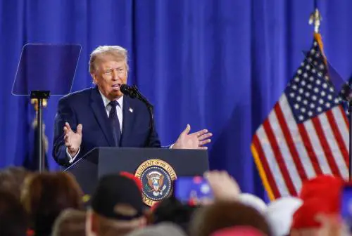 Iran: "Colloqui ancora in corso su punti di disaccordo". Trump valuta nuovo attacco senza svolta