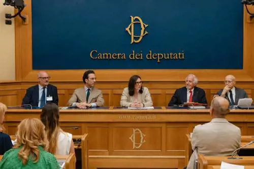 Manifesto dell'Aeropittura futurista, verso il centenario: le opere di Paolo Mariani alla Camera dei Deputati
