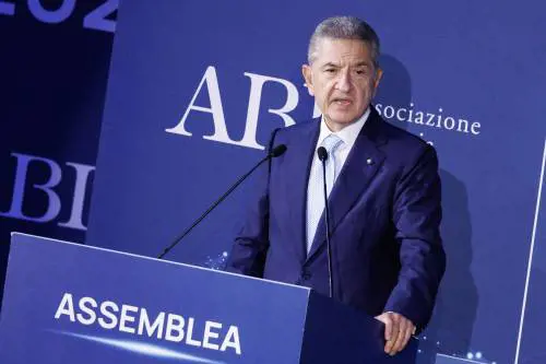 Panetta: "Il risparmio degli italiani può accelerare la nostra crescita"