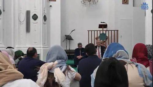 Scolaresca in moschea a Palermo