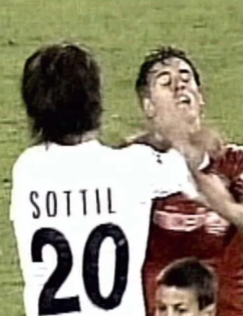 SE LE ISTITUZIONI GIOCANO COL FUOCO