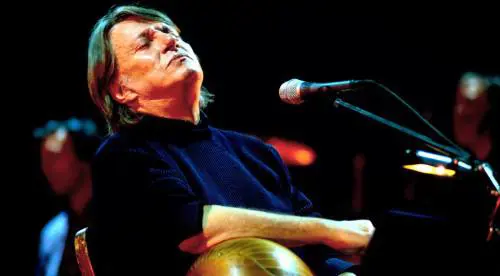 La «cùmba» originale di De Andrè venduta  per più di ottomila euro