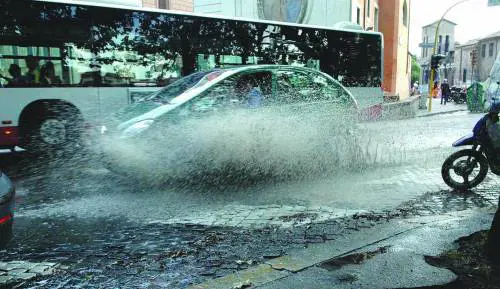 Pallone col microchip: italiano denuncia Blatter