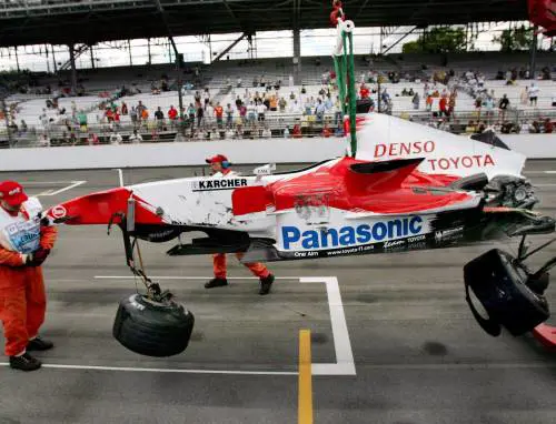 Schumi re operaio: «Su le maniche, gli altri scappano»