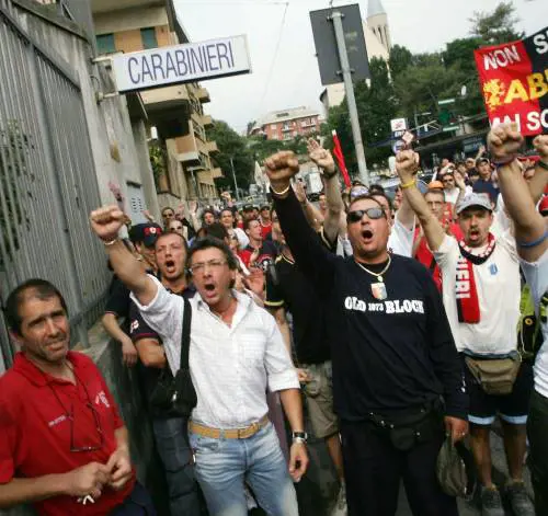 I tifosi in strada: «Preziosi, non mollare»