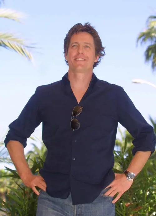 Anche Hugh Grant si mette in coda per gustare le pietanze di Puny