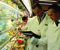 Alimenti scaduti riciclati per nuovi