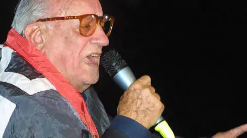 La partita in Parlamento Ma al posto dei gol si segnano interrogazioni