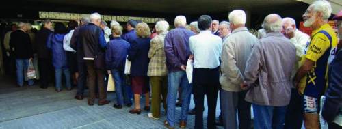 Tutti in doppia coda per poter pagare le tasse