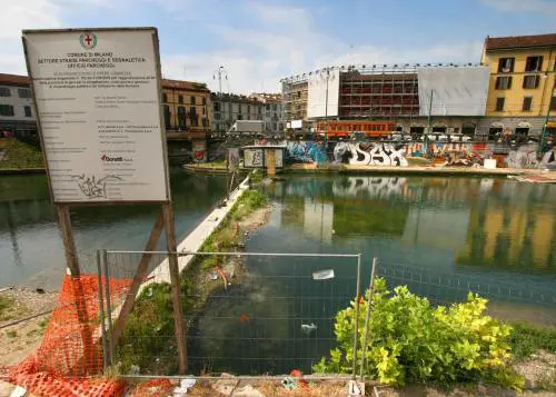 La Cina rivaluta lo yuan del 2,1%