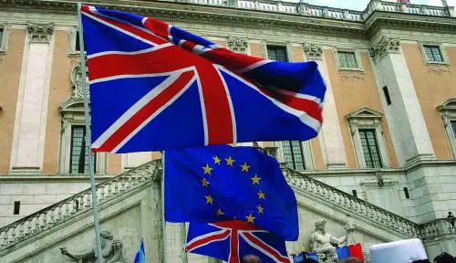 Sharon ricuce lo strappo con Parigi «Lotta comune contro il terrorismo»