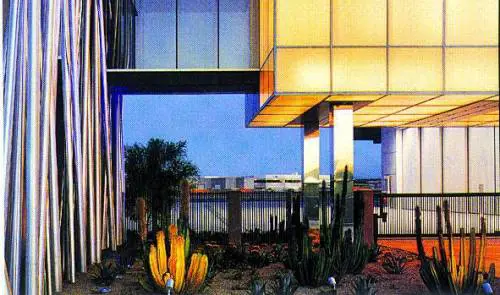 Le donne fumatrici partoriscono dei bimbi «bulli»