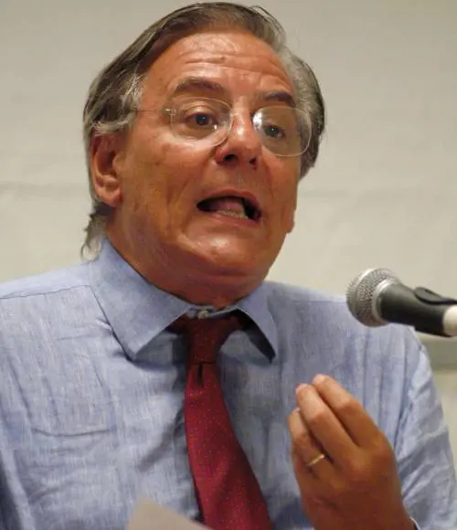 Nella capitale è giallo sulle case fantasma