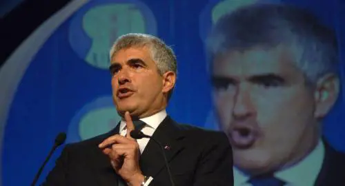 «Aggrediti dal cane: chiamate i vigili»