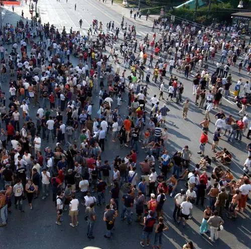 Ieri mille tifosi in piazza, domani tutti