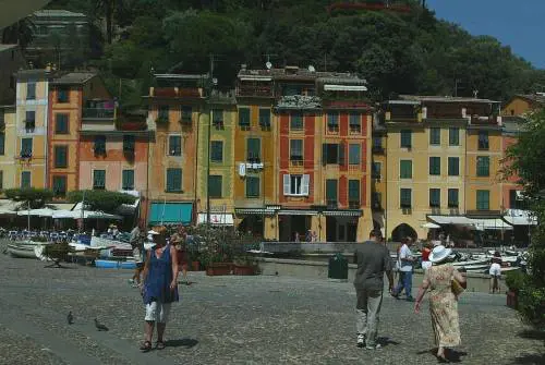 A Portofino facciate dipinte gratis