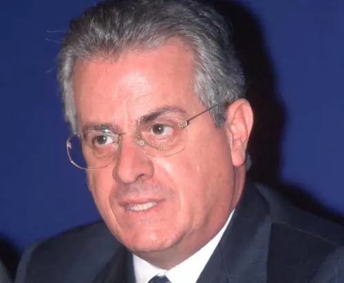 Cacciamo i fantasmi del passato