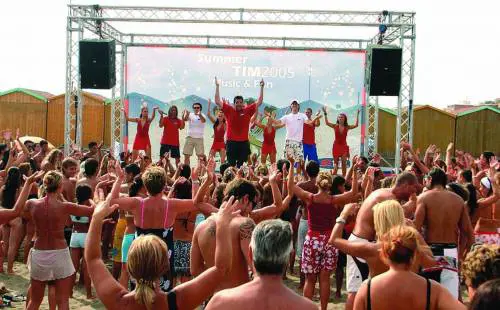 LiPod diventa nano e sposa il telefonino: ecco la mossa a sorpresa di Steve Jobs