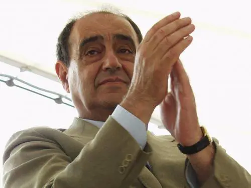 «Macché G8,  è solo una pulce»