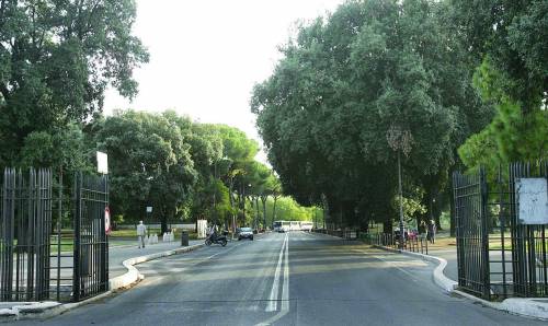 Cagliari e Roma  pareggiano anche i pali