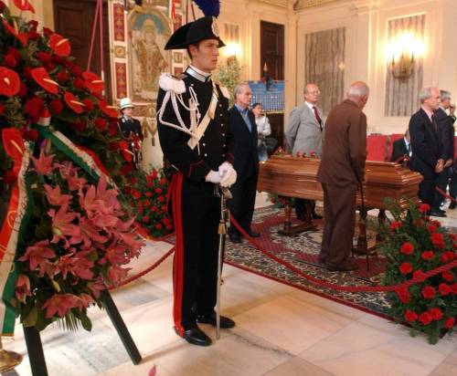 In fila a Palazzo Marino per l’addio ad Aniasi