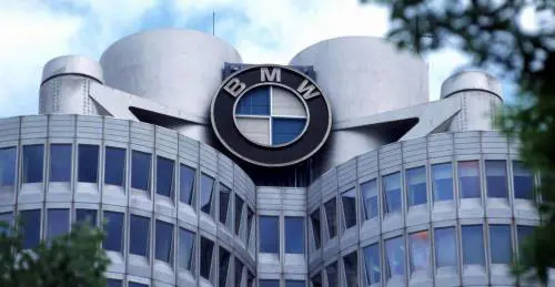 Ora il Professore cerca un partito